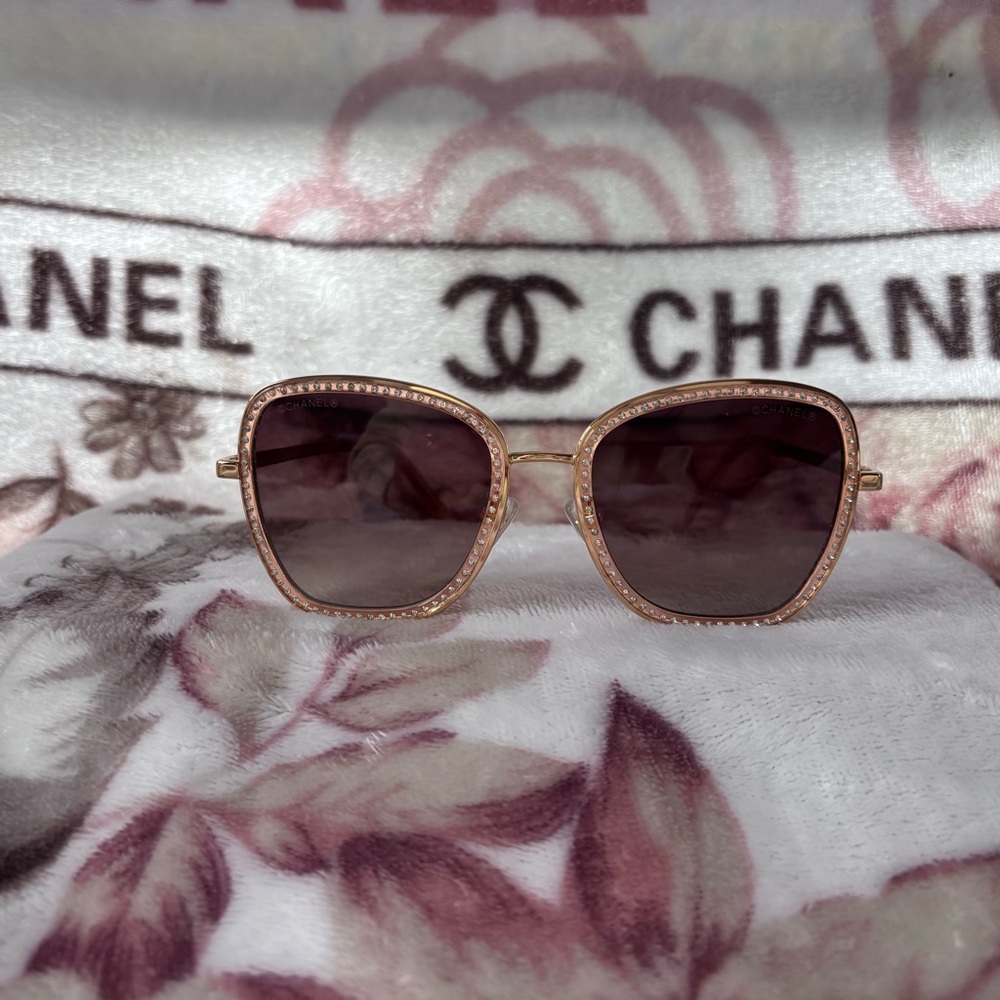 CHANEL Women's Gold Frame Sunglasses